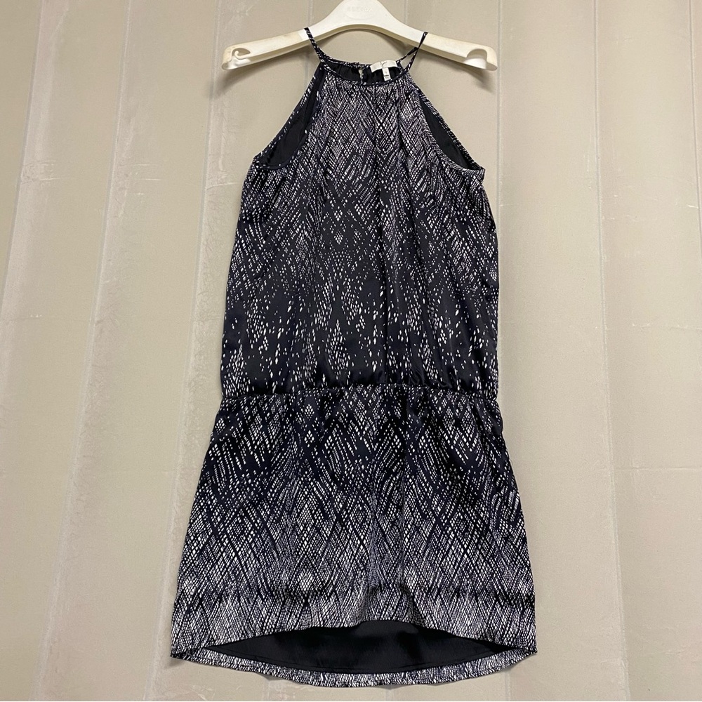 Joie Women’s Dress Small 100% Silk Mini Abstract Feminine Dainty Quiet Luxury